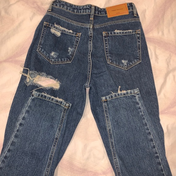 Blue Zara jeans high wasted with rips - Picture 2 of 5